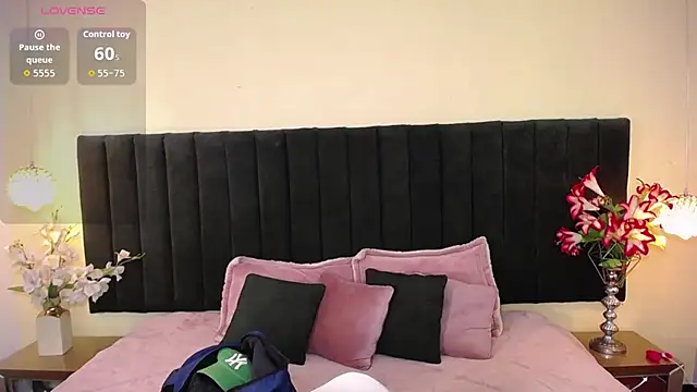 jhos padill online show from 10-24-25, 01:21