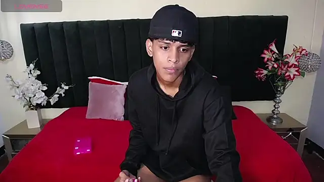 jhos padill online show from 10-04-25, 01:23