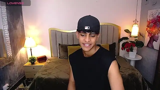 jhos padill online show from 12-19-25, 01:24