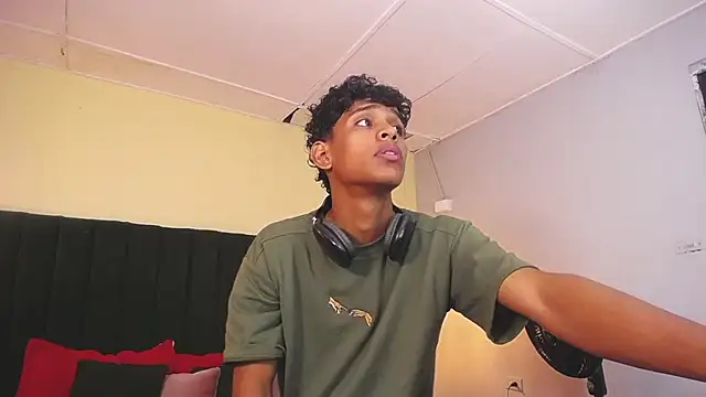 jhos padill online show from 09-10-25, 01:21