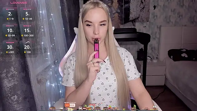 KiraKrox online show from 11-09-25, 06:45