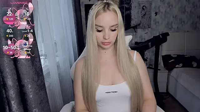 KiraKrox online show from 12-04-25, 08:46