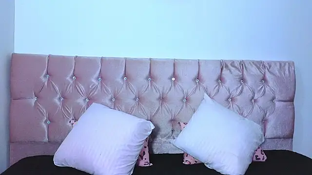 Snapshot of Electra__moon chatting on 12-04-25, 07:51 Electra moon online show from 12-04-25, 07:51