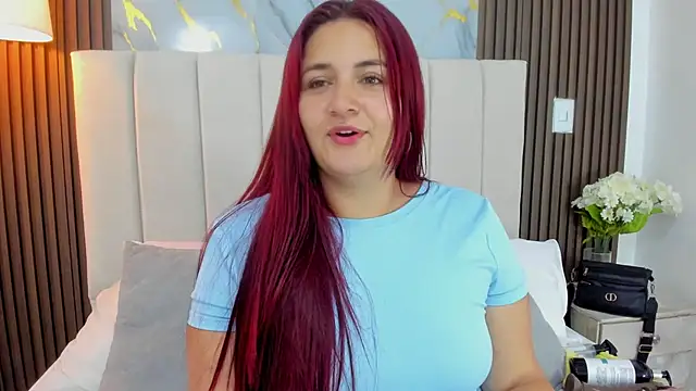 Snapshot of Victoria_Guzman chatting on 07-08-26, 03:13 Victoria Guzman online show from 07-08-26, 03:13