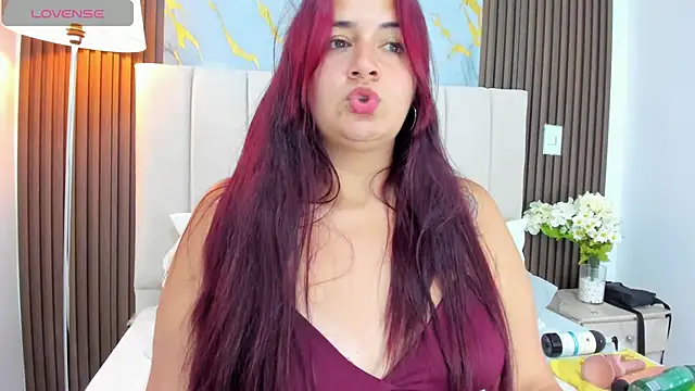 Victoria Guzman online show from 03-24-26, 05:13