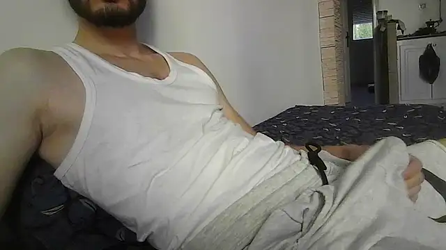 Snapshot of RaoufDz17cm chatting on 10-04-25, 03:24 RaoufDz17cm online show from 10-04-25, 03:24