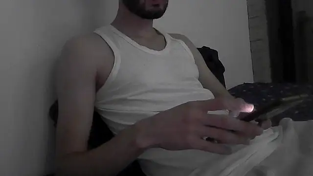 Snapshot of RaoufDz17cm chatting on 10-03-25, 06:20 RaoufDz17cm online show from 10-03-25, 06:20