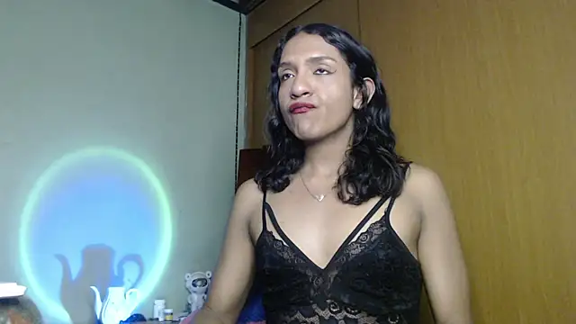 Galgadot3 online show from 12-20-25, 01:52