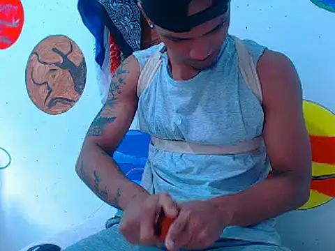 davidcutterr online show from 10-28-25, 04:06