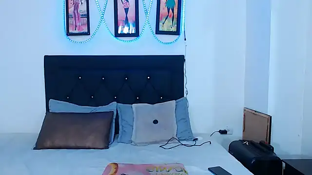 natashat lorent online show from 05-02-26, 03:56