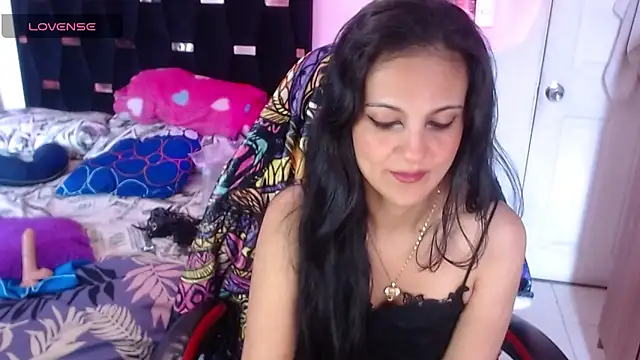 Snapshot of BasmaHernandez chatting on 05-23-26, 02:38 BasmaHernandez online show from 05-23-26, 02:38