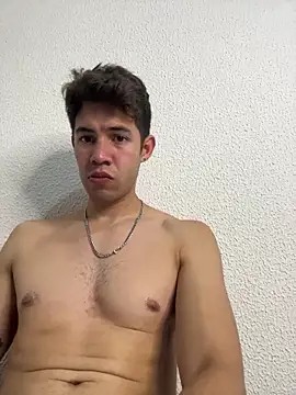 Maxtaylor18 online show from 10-15-25, 03:05