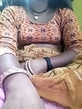 Snapshot of Gopika_Dudi chatting on 10-22-25, 01:05 Gopika Dudi online show from 10-22-25, 01:05