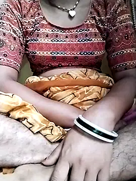 Snapshot of Gopika_Dudi chatting on 09-19-25, 01:09 Gopika Dudi online show from 09-19-25, 01:09