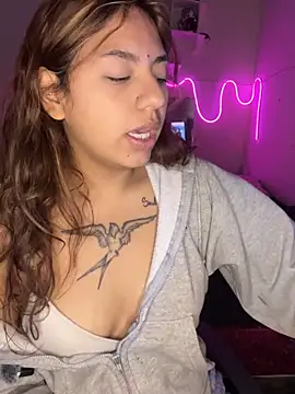 SoftLady S33 online show from 05-19-26, 02:02