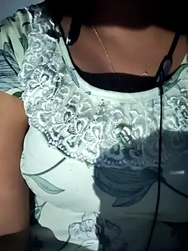 Snapshot of sweet_jasmin1 chatting on 09-21-25, 06:02 sweet jasmin1 online show from 09-21-25, 06:02