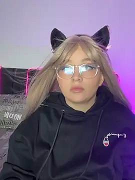Annie Grosse online show from 09-18-25, 08:56