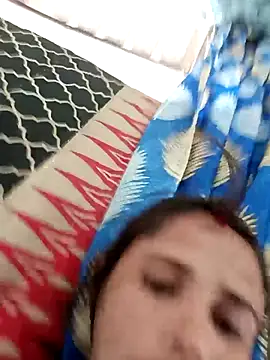 Snapshot of Hot_ronak chatting on 10-18-25, 08:27 Hot ronak online show from 10-18-25, 08:27