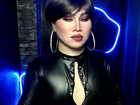 Snapshot of pretty_lassy chatting on 09-28-25, 08:10 pretty lassy online show from 09-28-25, 08:10