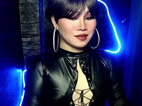 Snapshot of pretty_lassy chatting on 10-18-25, 07:54 pretty lassy online show from 10-18-25, 07:54