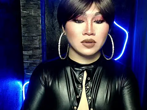 Snapshot of pretty_lassy chatting on 09-27-25, 08:53 pretty lassy online show from 09-27-25, 08:53