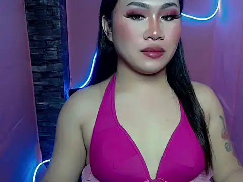 Snapshot of pretty_lassy chatting on 11-04-25, 11:36 pretty lassy online show from 11-04-25, 11:36