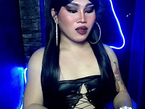 Snapshot of pretty_lassy chatting on 10-19-25, 08:06 pretty lassy online show from 10-19-25, 08:06