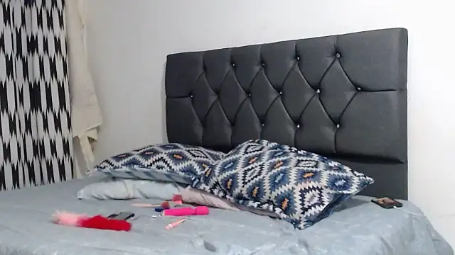 Angeliicaxx online show from 10-10-25, 12:44