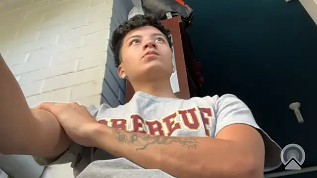 Snapshot of feeelipe2007 chatting on 02-16-26, 10:18 feeelipe2007 online show from 02-16-26, 10:18