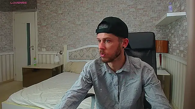 JonahShaw online show from 06-18-26, 04:11