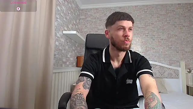 JonahShaw online show from 04-21-26, 04:30