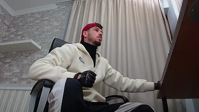 JonahShaw online show from 10-12-25, 04:14