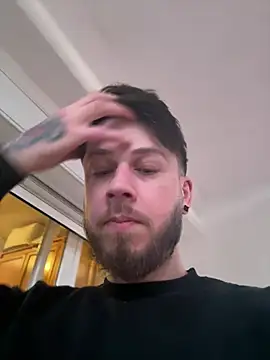 Snapshot of JonahShaw chatting on 02-24-26, 06:36 JonahShaw online show from 02-24-26, 06:36