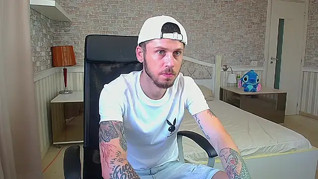 JonahShaw online show from 07-17-26, 04:43
