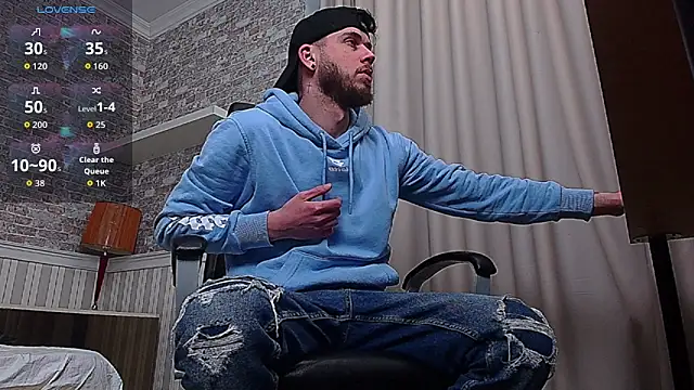 Snapshot of JonahShaw chatting on 02-28-26, 05:07 JonahShaw online show from 02-28-26, 05:07