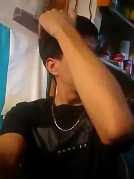 Snapshot of LUISSLEONN0958 chatting on 09-30-25, 07:58 LUISSLEONN0958 online show from 09-30-25, 07:58