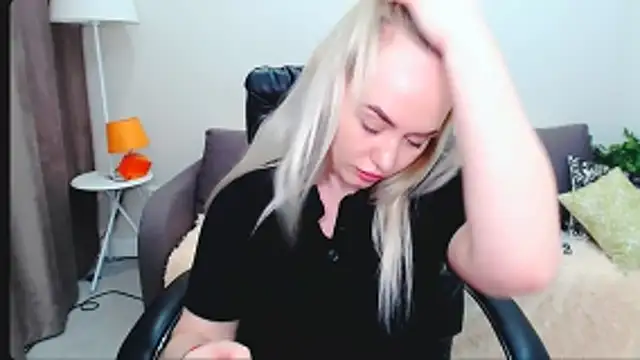 LiluMoon   online show from 03-26-26, 05:00