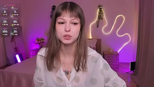 Lisa Blossom online show from 03-23-26, 06:02