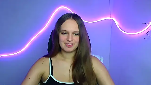 Snapshot of Aurora_White chatting on 09-26-25, 11:17 Aurora White online show from 09-26-25, 11:17