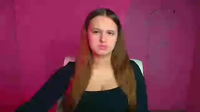 Snapshot of Aurora_White chatting on 10-12-25, 05:20 Aurora White online show from 10-12-25, 05:20