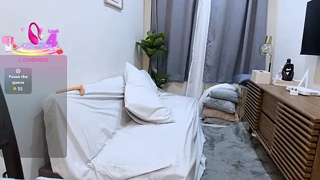 Snapshot of penny_coco chatting on 11-01-25, 07:52 penny coco online show from 11-01-25, 07:52