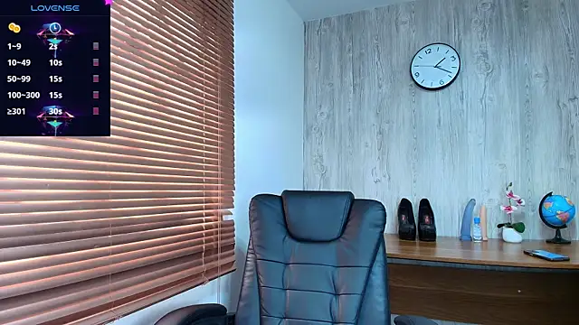 ArianaBeake online show from 09-08-25, 07:24