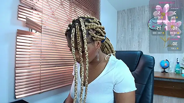 ArianaBeake online show from 09-24-25, 07:53