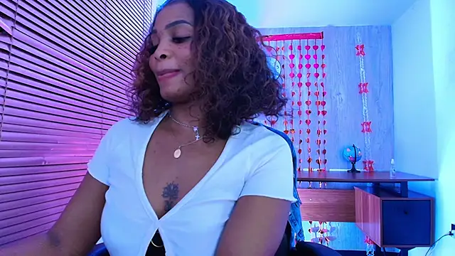 ArianaBeake online show from 01-13-26, 02:59