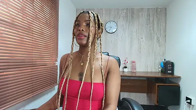 ArianaBeake online show from 10-22-25, 02:38