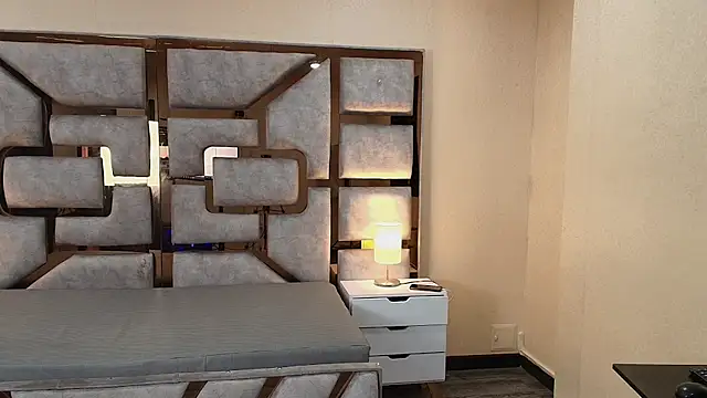 ArianaBeake online show from 11-15-25, 08:51