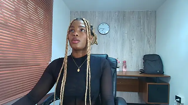 ArianaBeake online show from 10-21-25, 12:48