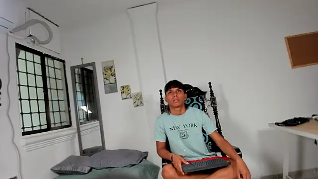 tyler twink boy online show from 03-04-26, 01:52