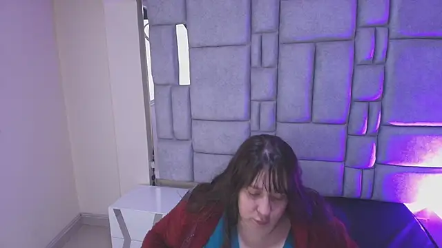  Emily rosee  online show from 12-18-25, 11:25