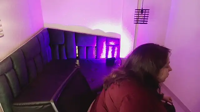  Emily rosee  online show from 11-13-25, 11:14